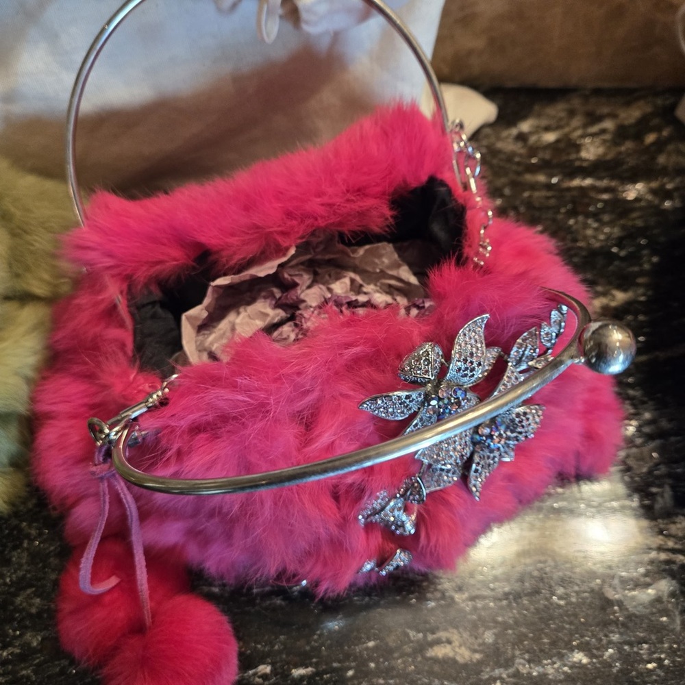 Elegant Pink Fur Handbag